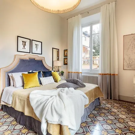 The Park View 4 Bedrooms With Terrace And Elevator Inside The Walls Of Apartment Lucca