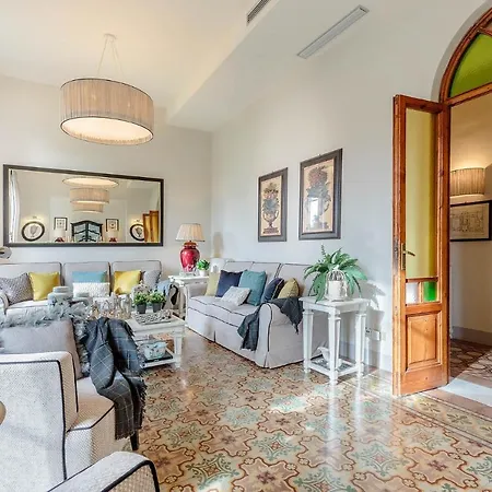 The Park View 4 Bedrooms With Terrace And Elevator Inside The Walls Of *