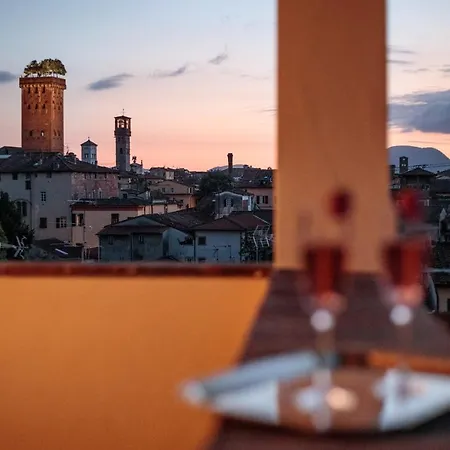 The Park View 4 Bedrooms With Terrace And Elevator Inside The Walls Of * Lucca