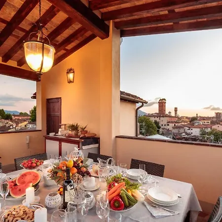 The Park View 4 Bedrooms With Terrace And Elevator Inside The Walls Of * Lucca