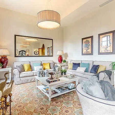 The Park View 4 Bedrooms With Terrace And Elevator Inside The Walls Of *