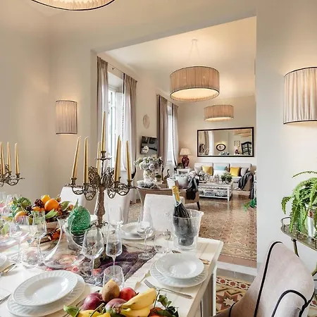 Apartment The Park View 4 Bedrooms With Terrace And Elevator Inside The Walls Of